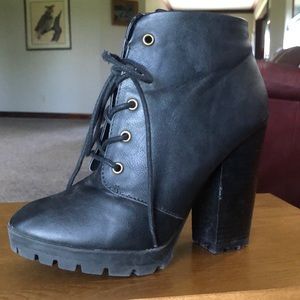 Heeled ankle booties